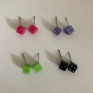 ⭐️ VINTAGE DICE EARRINGS 4 PACK ⭐️